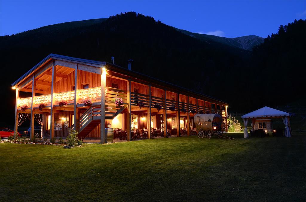 La Tresenda Hotel And Mountain Farm Livigno Buitenkant foto