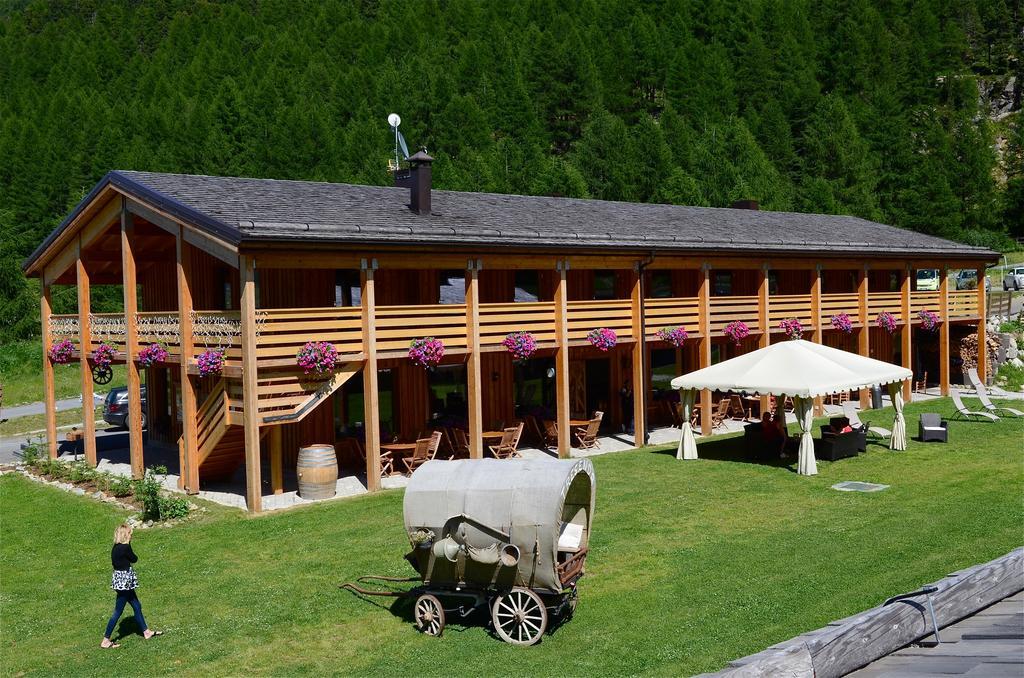 La Tresenda Hotel And Mountain Farm Livigno Kamer foto